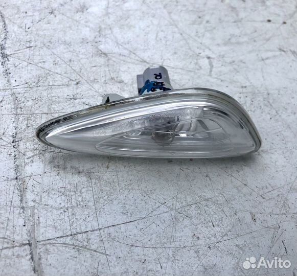 Поворотник повторитель в правое крыло Киа Сид JD 2