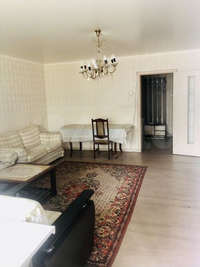 3-к. квартира, 100 м², 1/5 эт.