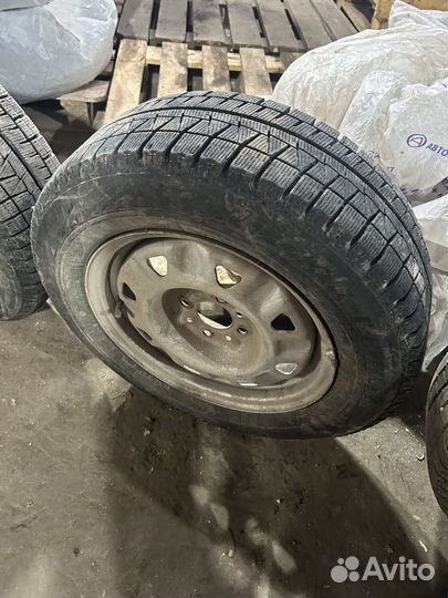 Bridgestone Blizzak Ice 185/65 R14