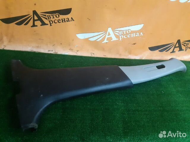 Обшивка стойки центральная правая Mitsubishi