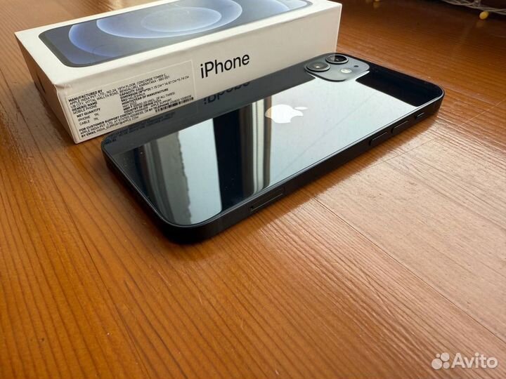 iPhone 12, 64 ГБ