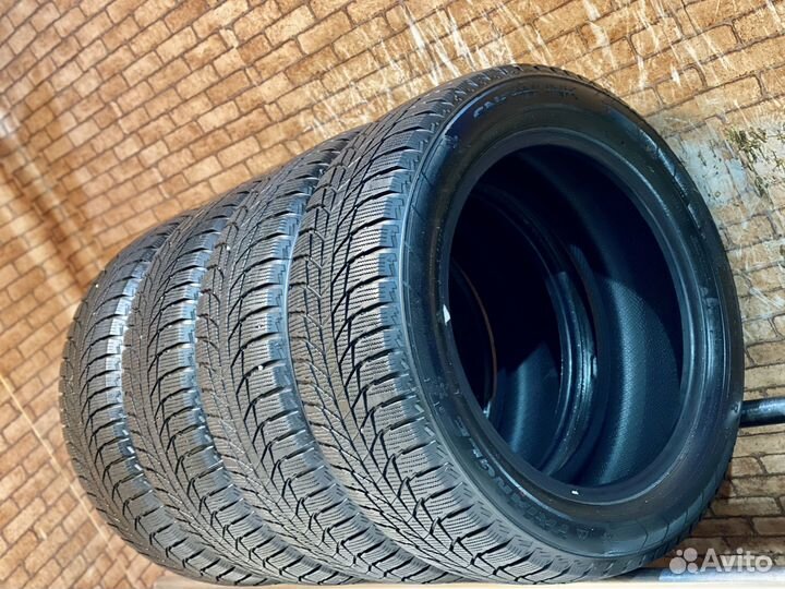 Triangle PL01 215/55 R17