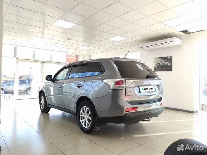 Mitsubishi Outlander 2.0 CVT, 2012, 176 100 км