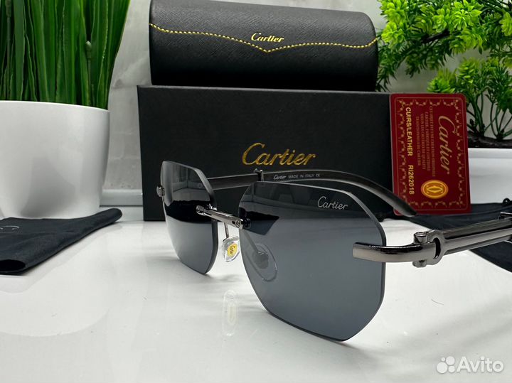 Солнцезащитные очки cartier