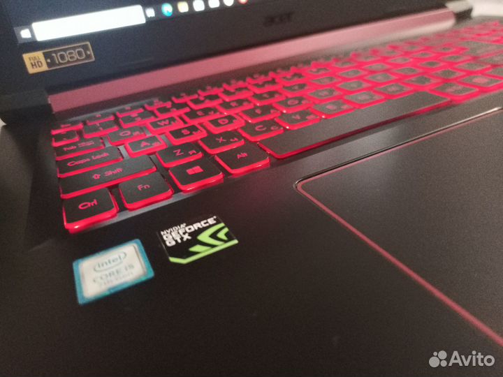 Acer nitro core i5/16 GB/GTX 1050 2 GB