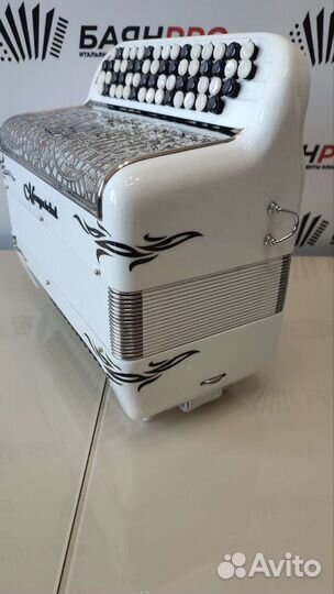 Итальянский баян Mengascini F4