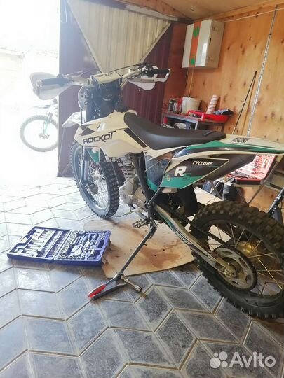 Мотоцикл кроссовый