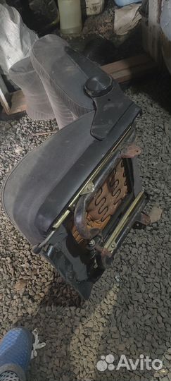 Сиденья газ 24