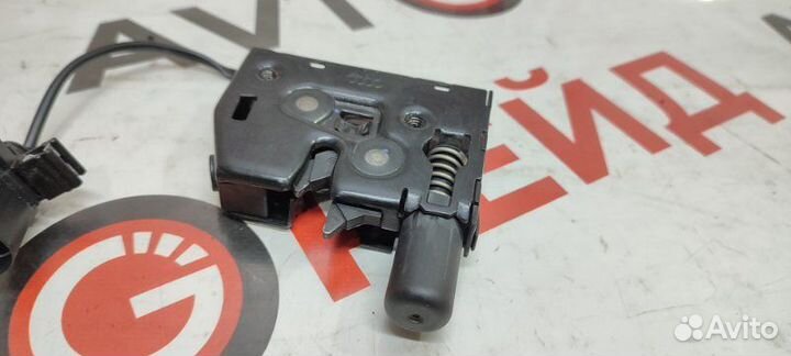 Замок капота Audi A6 4G CGW 18.04.2011