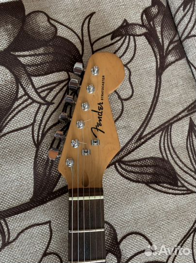 Электрогитара fender replica