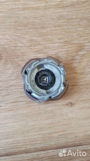Волчки бейблейд (beyblade)