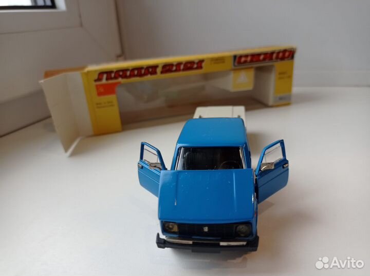 Нива 2121 с прицепом скиф