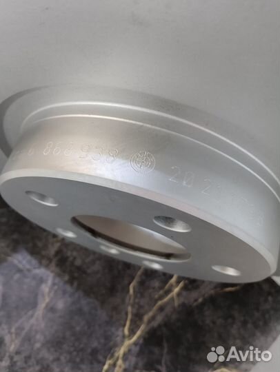 Передний тормозной диск BMW F15 F16 E70