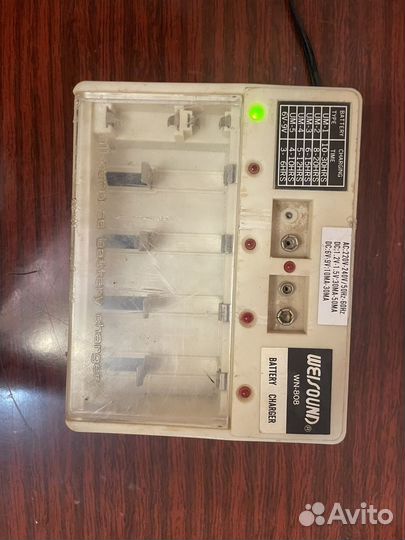 Зарядное устройство для батареек WN-808