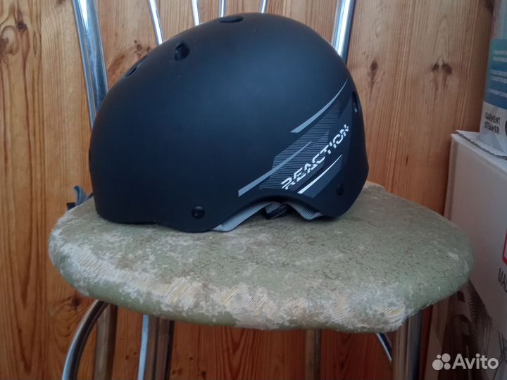 Шлем для катания на самокатах, скейтах,велосипедах