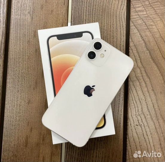 iPhone 12, 64 ГБ