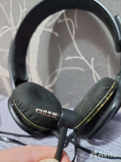 Проводные наушники Phillips O'Neill