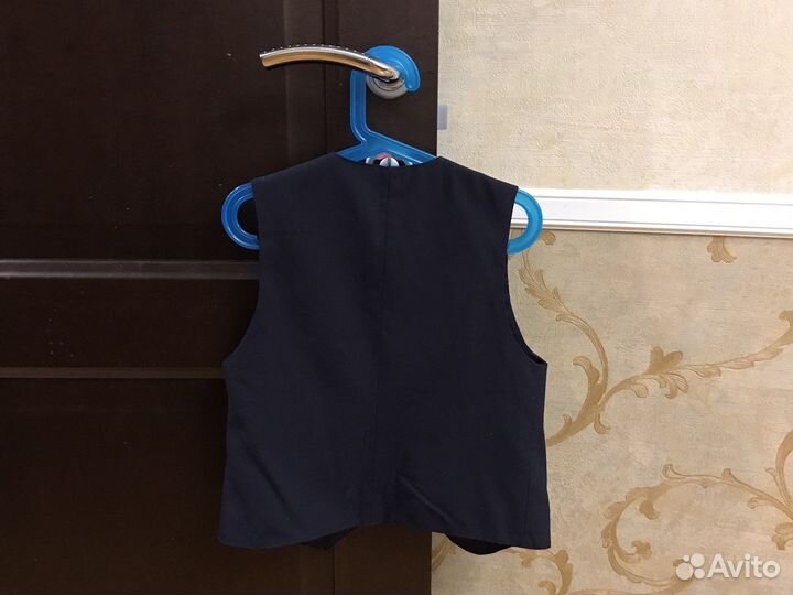 Жилетка для мальчика школьная 134