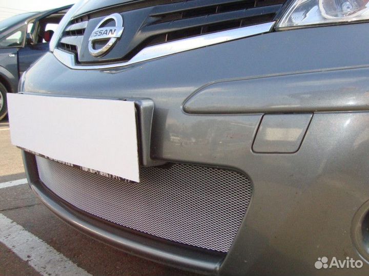 Сетка в бампер nissan Note хром/черн