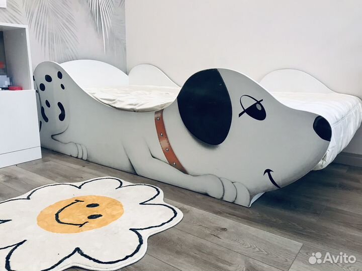 Кровать с матрасом