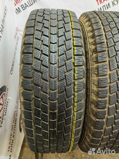 Hankook Nordik IS RW08 215/70 R15 98T