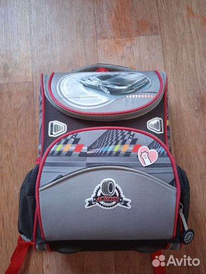 Школьный рюкзак