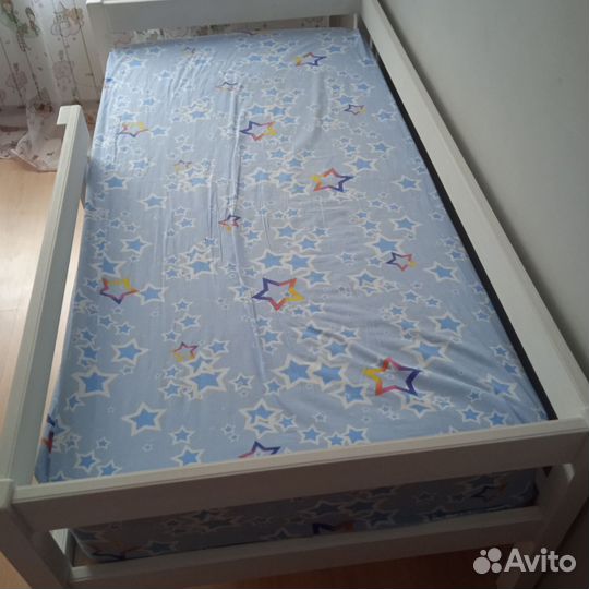 Детская кровать от 3 лет с бортиками