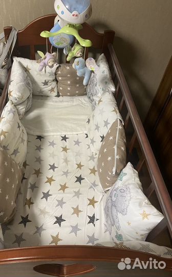 Детская кроватка и автопереноска