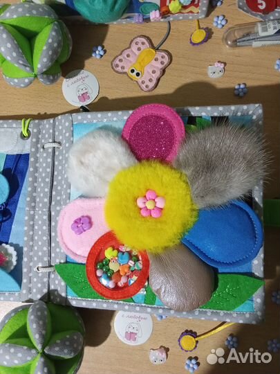 Развивающая книга из фетра