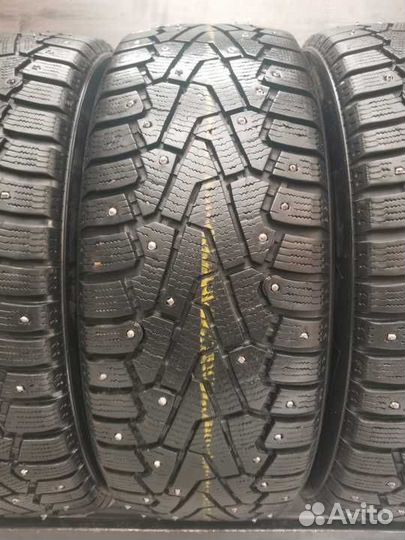 Pirelli Ice Zero 215/60 R16 99T