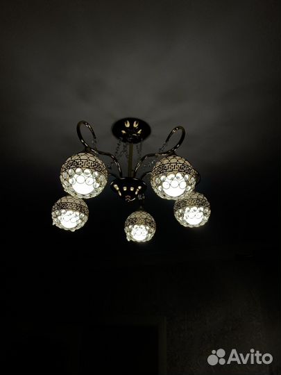 Люстра потолочная
