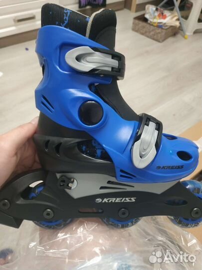 Ролики раздвижные новые и шлем