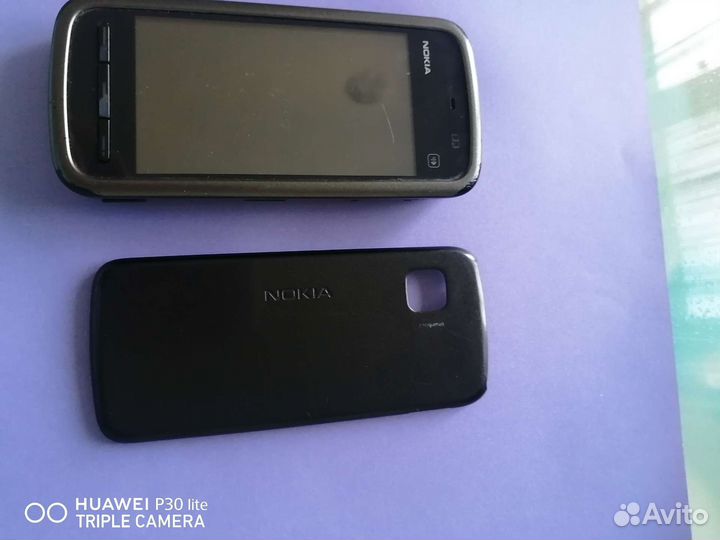 Телефон Nokia 5228