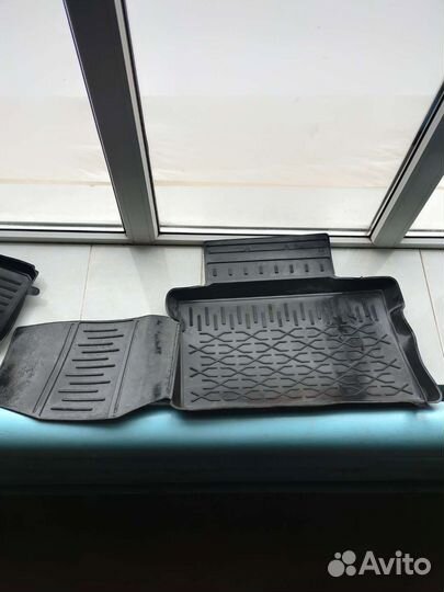 Коврики на Весту