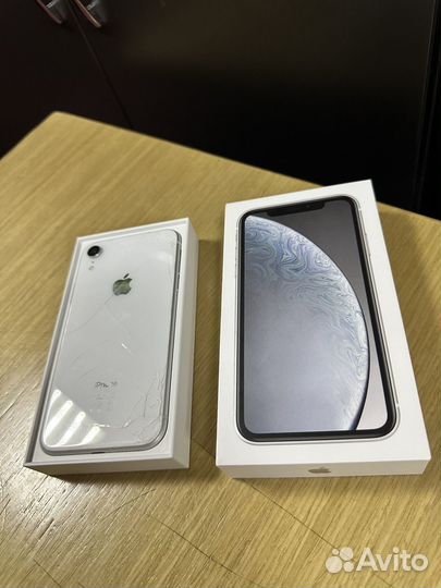 iPhone Xr, 64 ГБ