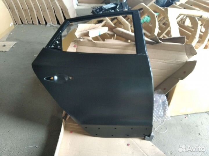 Дверь задняя правая под молдинг Hyundai IX 35