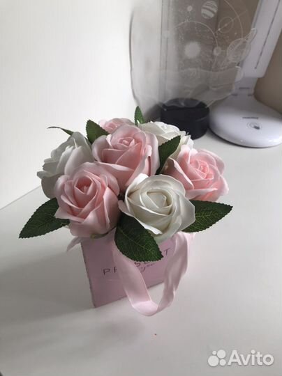 Букет из 7 роз из мыла в коробочке