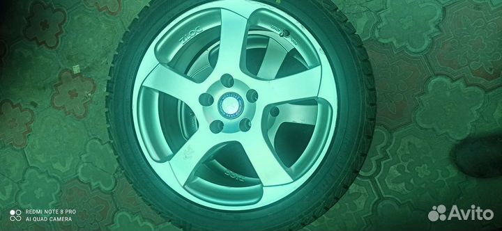 Yokohama Ice Guard IG30 235/45 R17 94