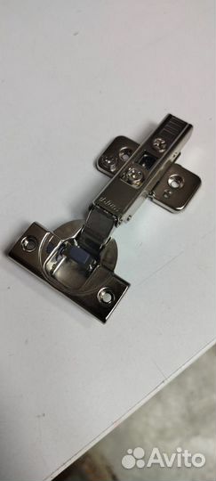 Петли мебельные Blum