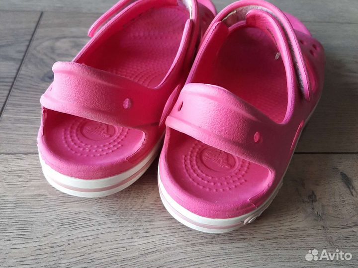 Сандали crocs j2