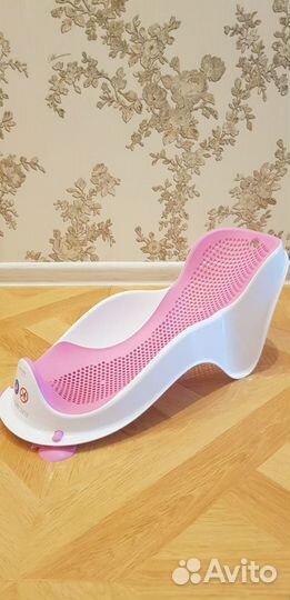 Горка (лежак) для купания Angelcare