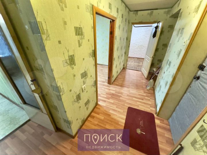 2-к. квартира, 48 м², 1/9 эт.