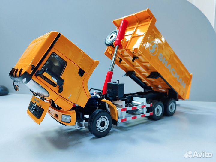 Модель Shacman 1:24