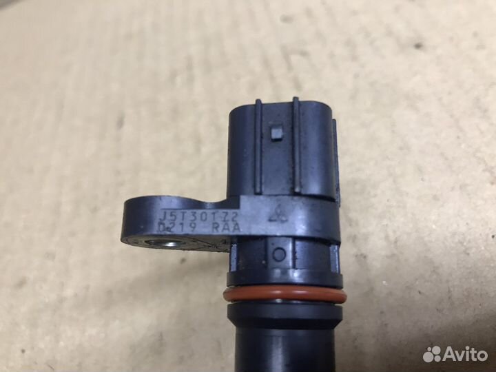 Датчик положения коленвала Honda CR-V 3 RE5 R20A2