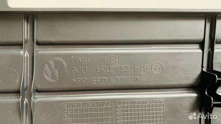 Накладка на решетку бампера vw polo седан