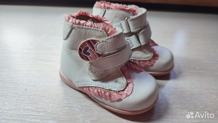 Ботинки весенние для девочки 18 р
