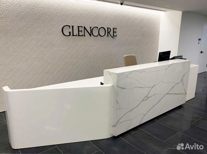 Барная стойка для клиники из искусственного камня