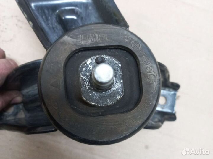 Подушка двигателя Хундай ix35