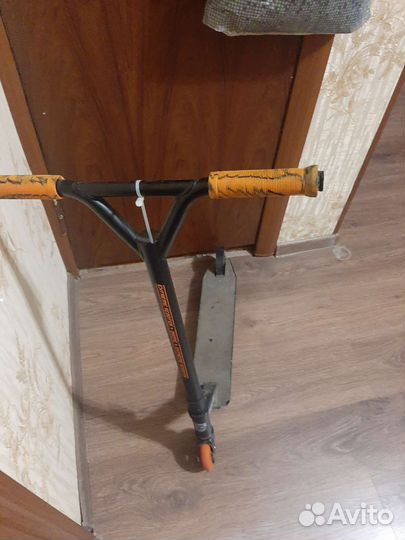 Самокат трюковой