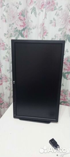 Монитор 24 дюйма LG